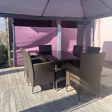 Ferienwohnung Albblick Mit Grosser Terrasse & Garten Apartamento