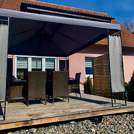 Ferienwohnung Albblick Mit Grosser Terrasse & Garten Apartamento Balingen