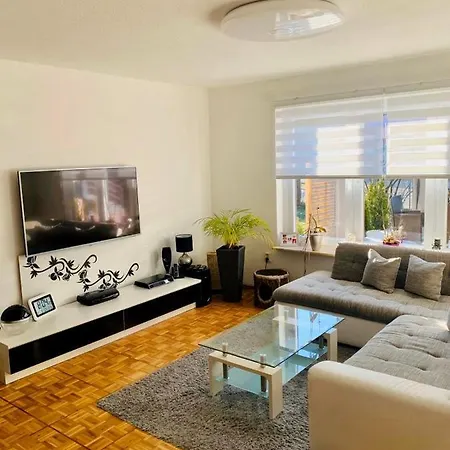 Ferienwohnung Albblick Mit Grosser Terrasse & Garten Apartamento Balingen