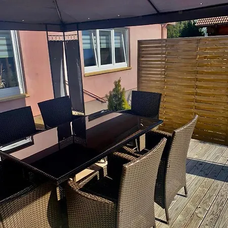 Ferienwohnung Albblick Mit Grosser Terrasse & Garten Apartamento Balingen