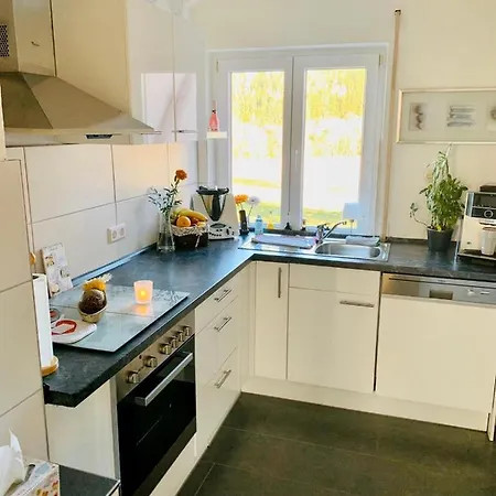 Ferienwohnung Albblick Mit Grosser Terrasse & Garten Apartamento